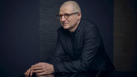 Johannes Mössinger Solo    —   About Bach